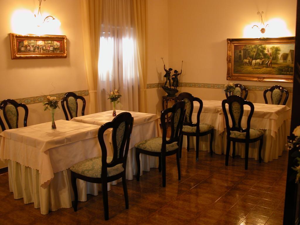 Hotel Canusium Canosa di Puglia Dış mekan fotoğraf